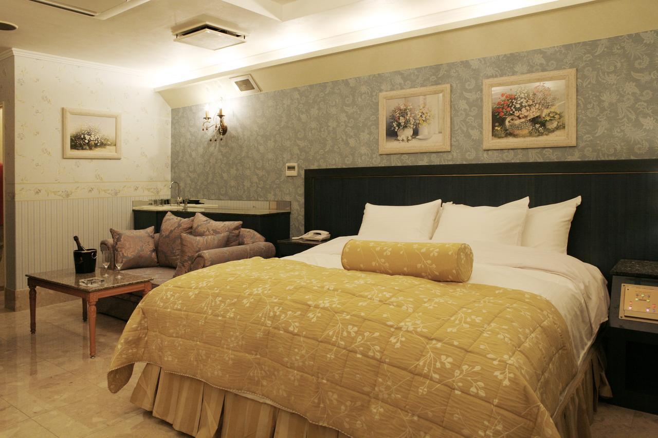 Meguro Emperor  Hotel Tokyo Værelse billede